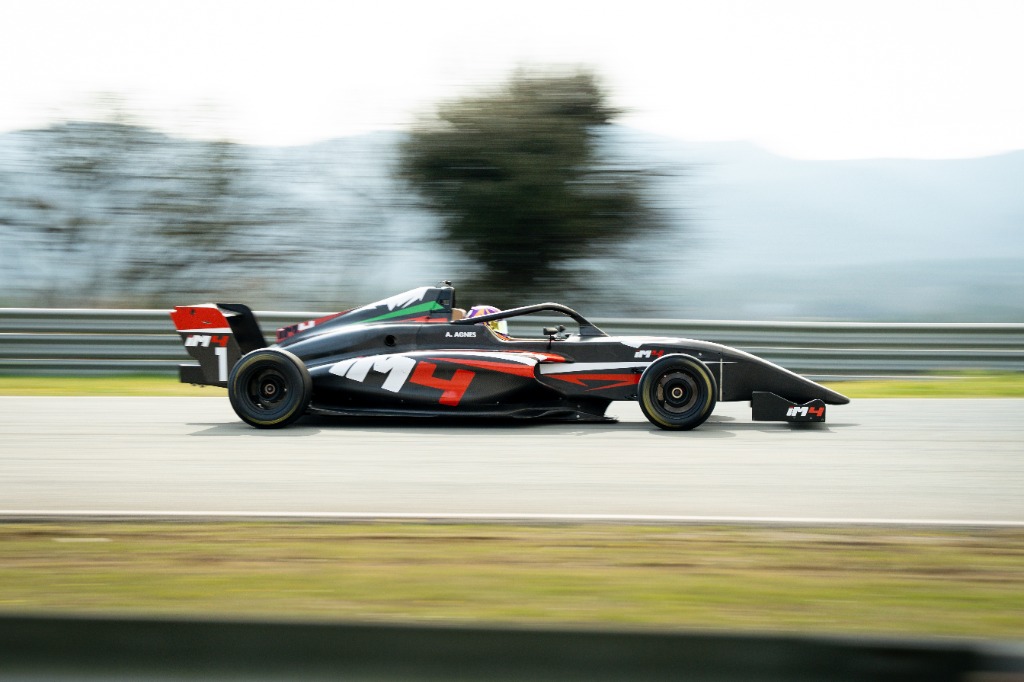 iM4 F4 Single Seater #1 on Track — Circuit du Var